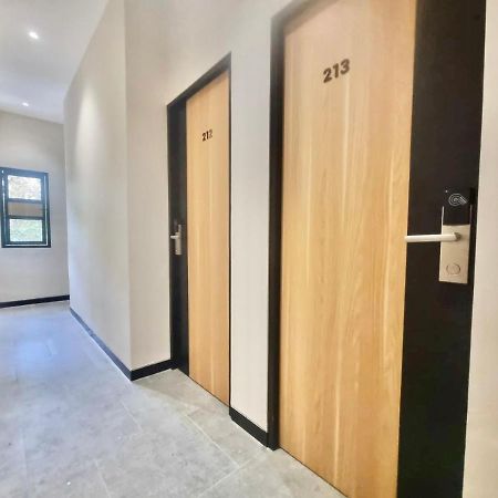 Pringgondani Guesthouse Pandanaran Hills سيمارانغ المظهر الخارجي الصورة