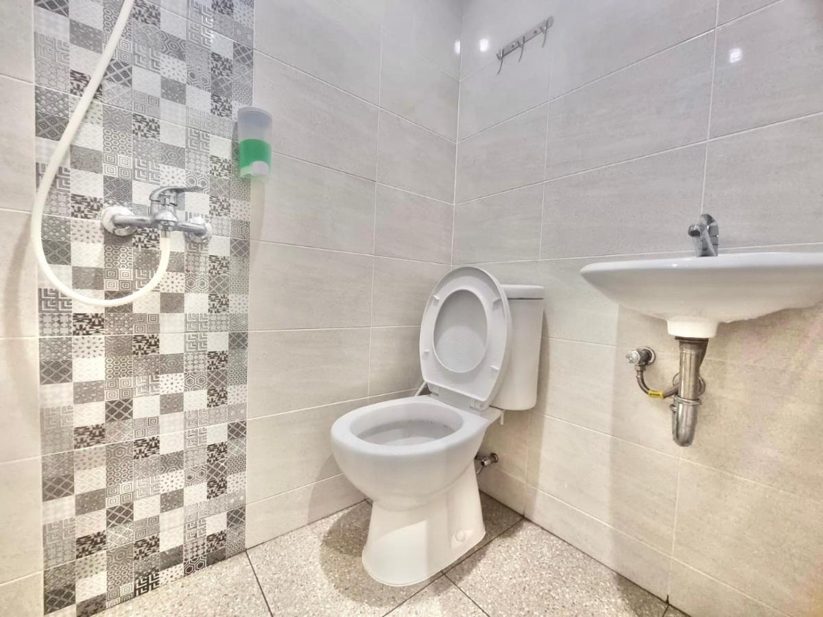 Pringgondani Guesthouse Pandanaran Hills سيمارانغ المظهر الخارجي الصورة